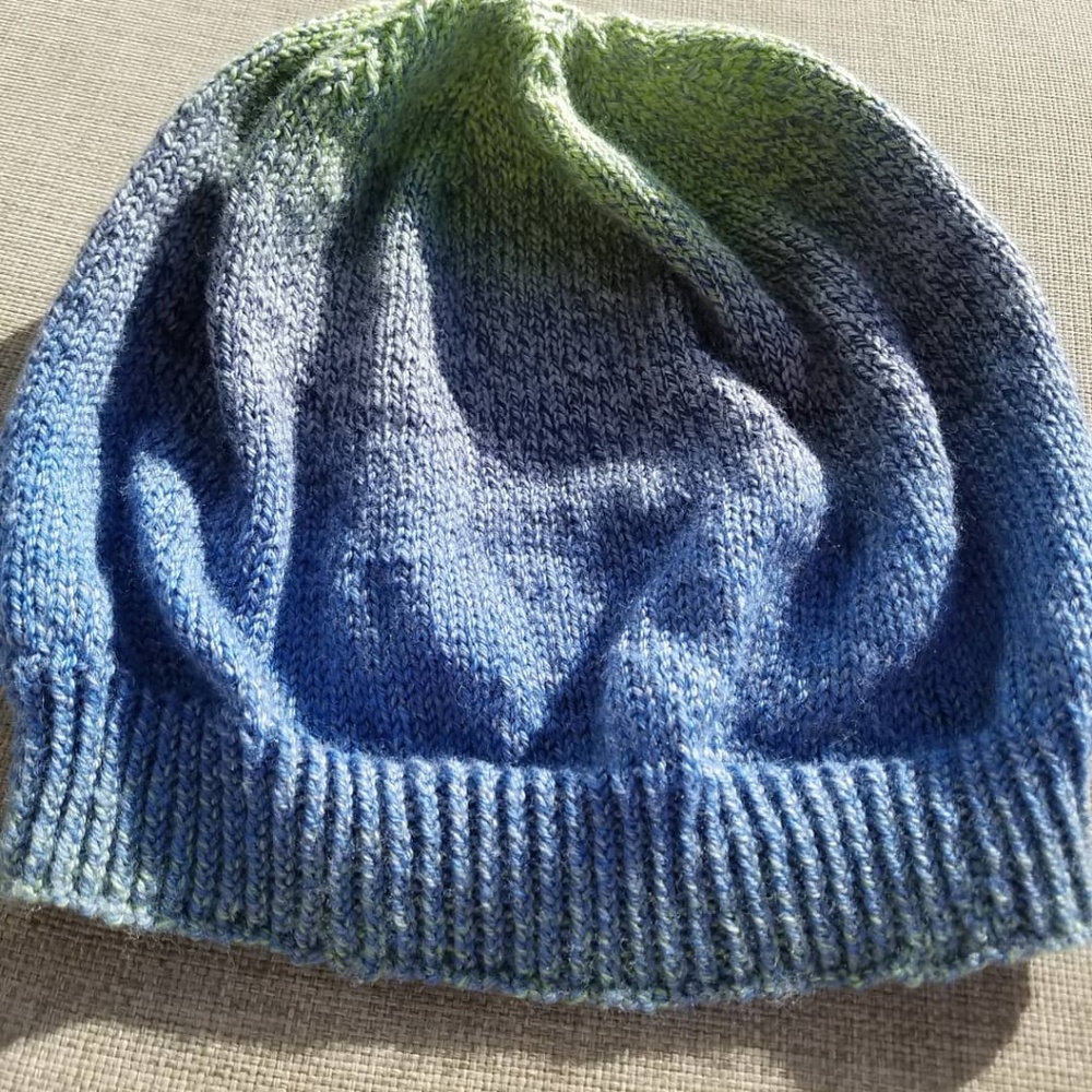 Gradient slouch beanie - Picture 2 of 4